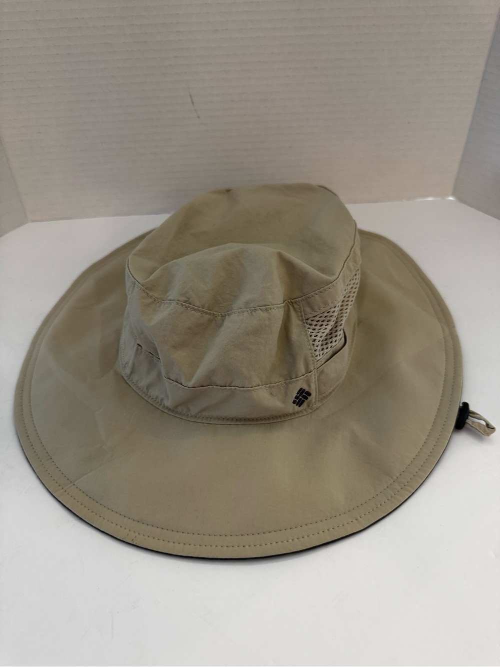 Columbia Unisex Beige Mesh Lined Sun Hat